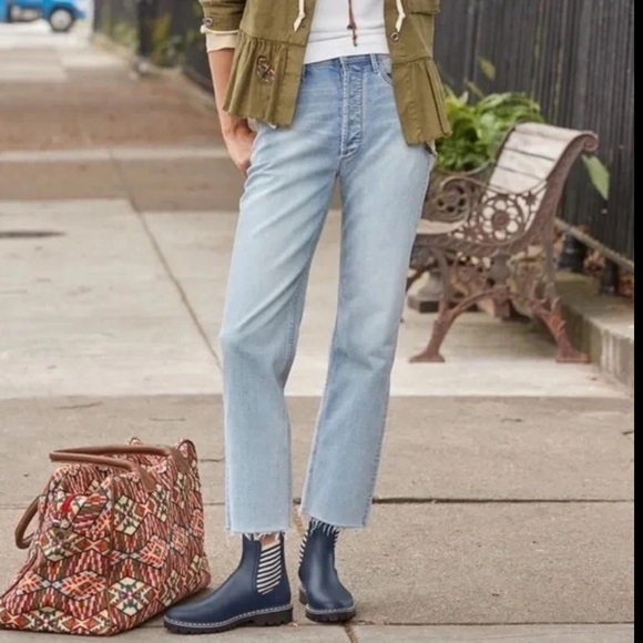 DRIFTWOOD Denim - Driftwood Royce Light Wash Straight Raw Hem Jeans Size 31